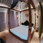 Motel Emotional Grand 4*