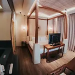 Motel Emotional Grand 4*