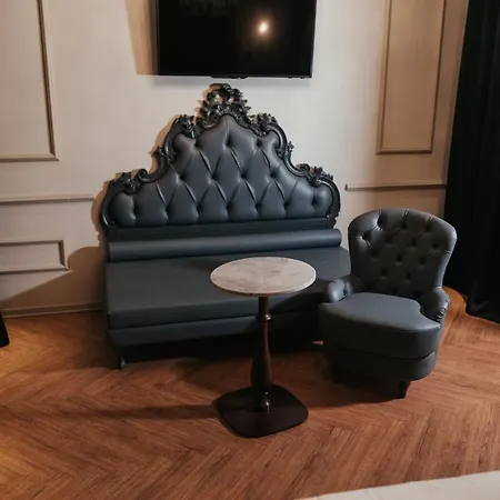 Motel Emotional Grand 4*