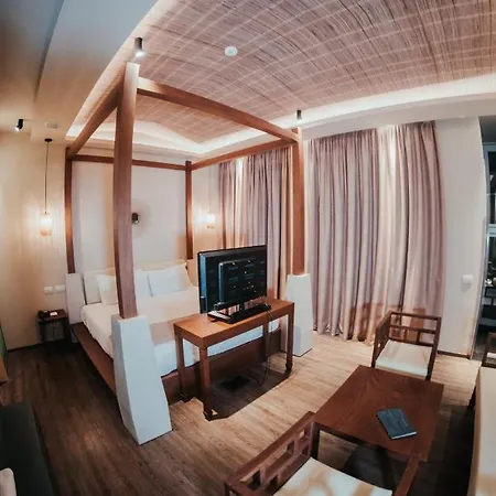 Motel Emotional Grand 4*