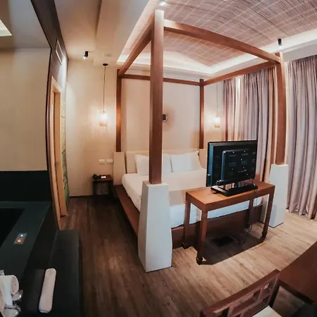 Motel Emotional Grand 4*