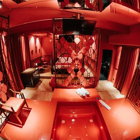 Emotional Grand Motel 4*