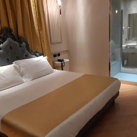 Emotional Grand Motel 4*