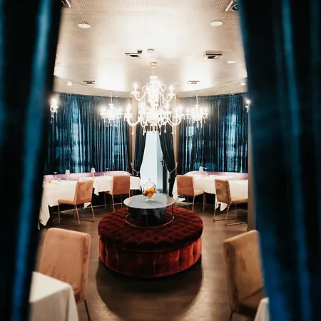 Emotional Grand Motel 4*