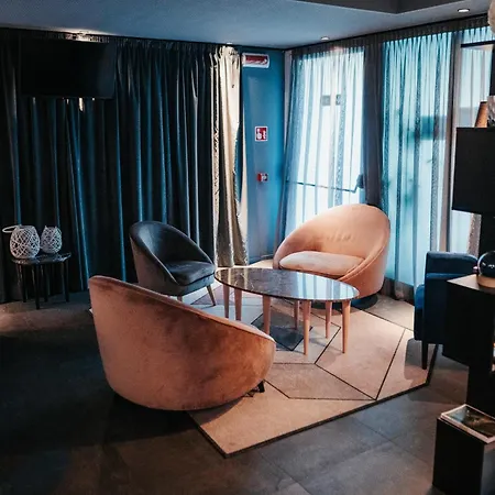 Motel Emotional Grand 4*