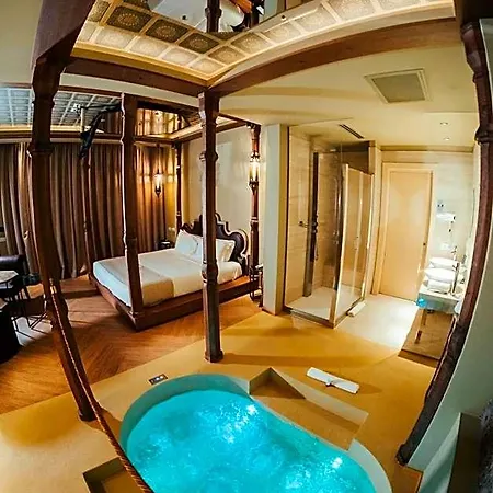 Motel Emotional Grand 4*