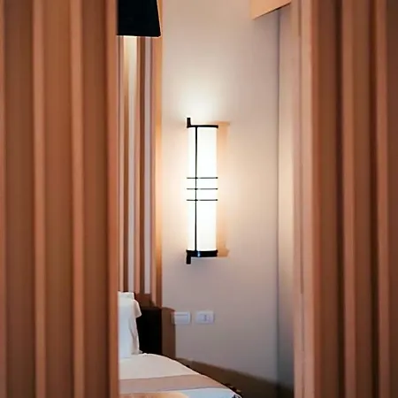 Emotional Grand Motel 4*